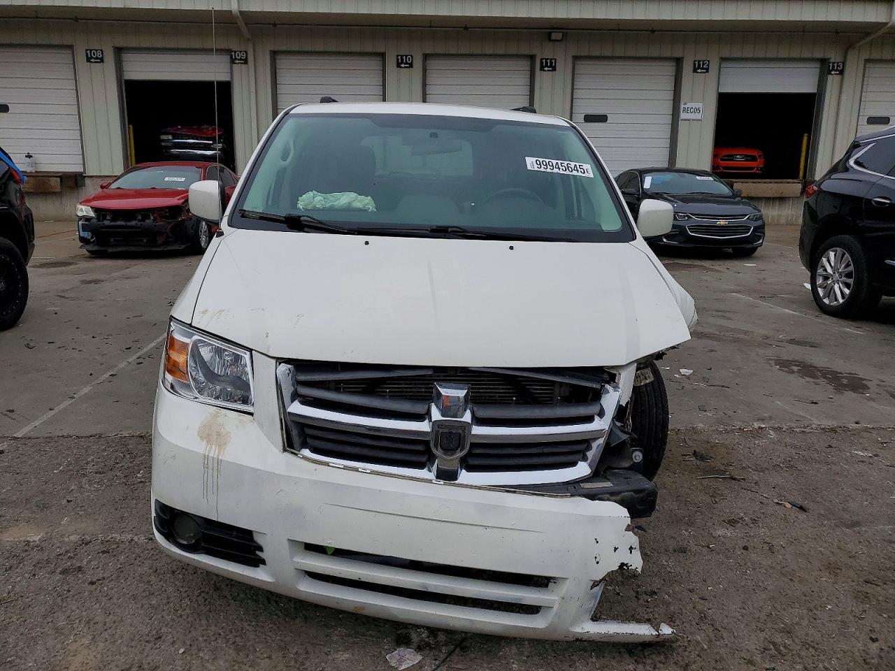 2010 DODGE GRAND CARAVAN SXT photo 5