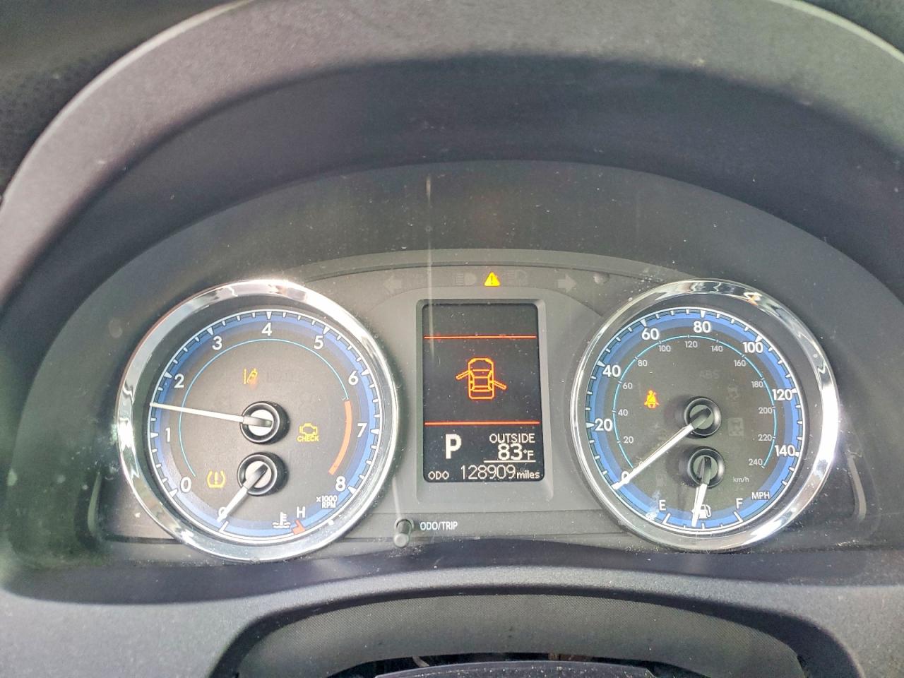 2018 TOYOTA COROLLA L photo 9