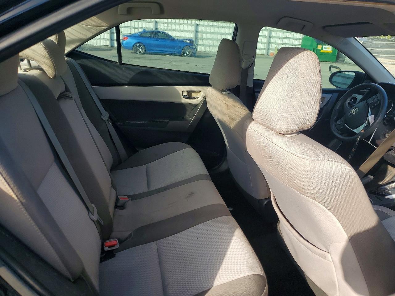 2018 TOYOTA COROLLA L photo 10