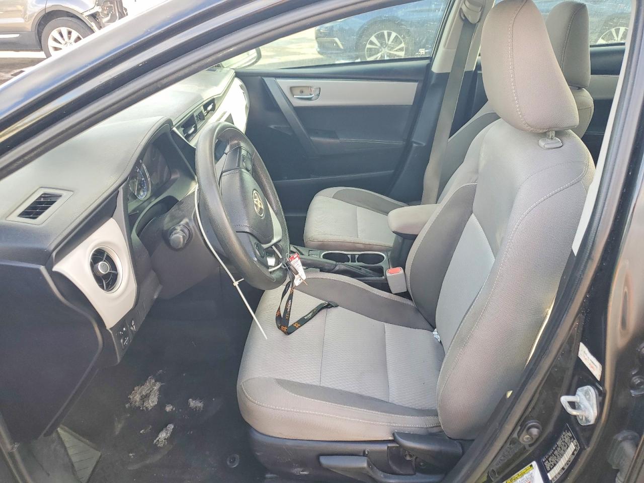2018 TOYOTA COROLLA L photo 7