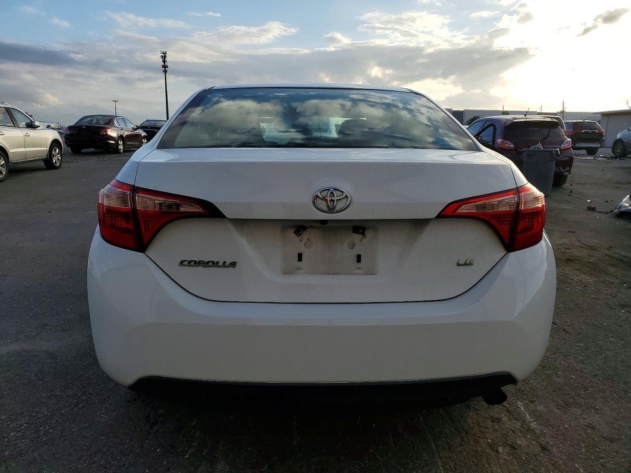 2019 TOYOTA COROLLA L photo 6