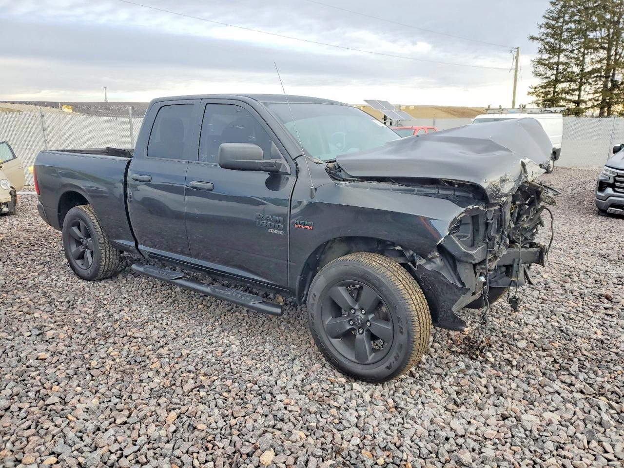 2019 RAM 1500 CLASSIC TRADESMAN photo 4