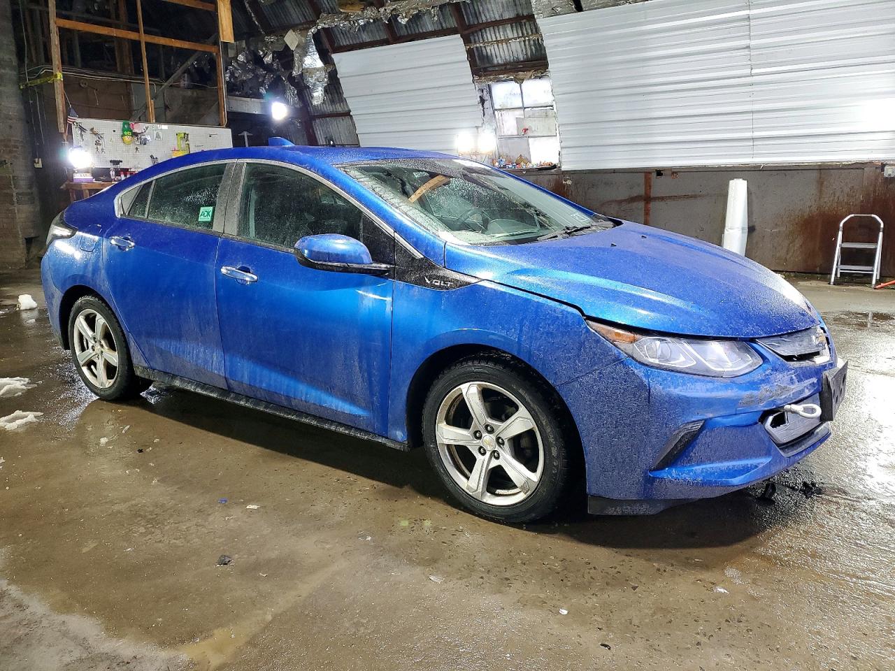 2017 CHEVROLET VOLT LT photo 4