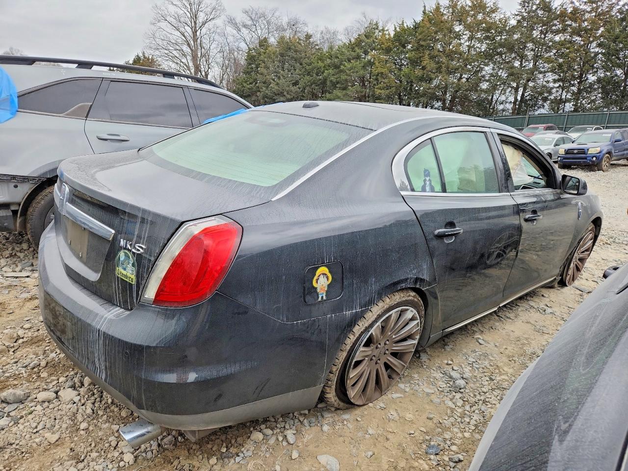 2009 LINCOLN MKS photo 3