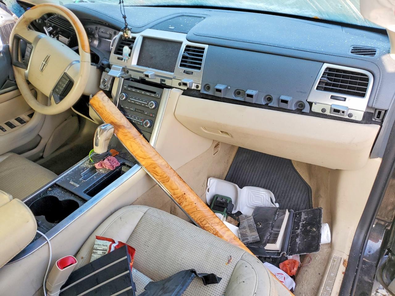 2009 LINCOLN MKS photo 8
