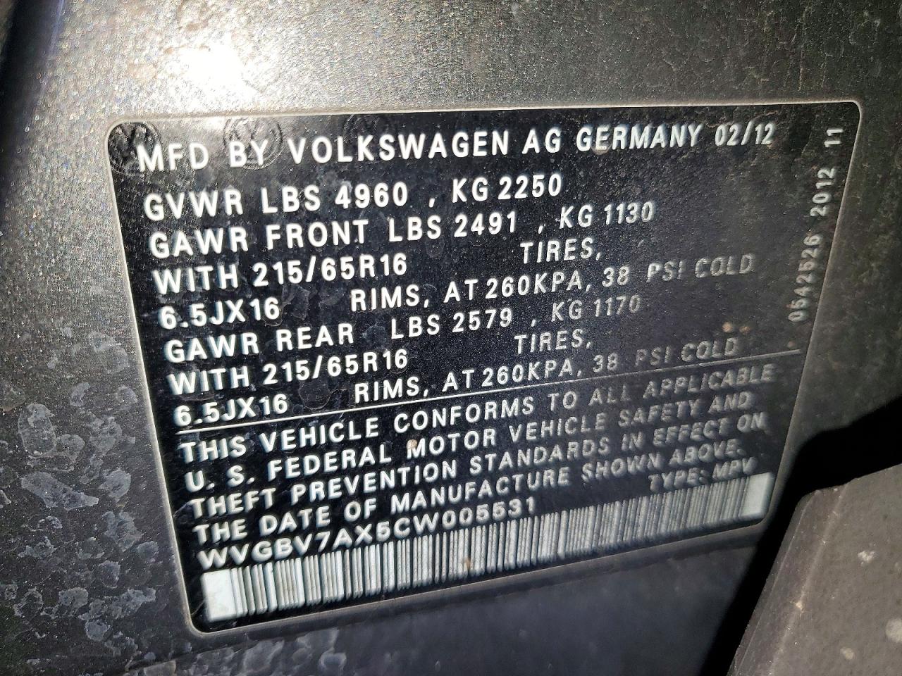 2012 VOLKSWAGEN TIGUAN S photo 13