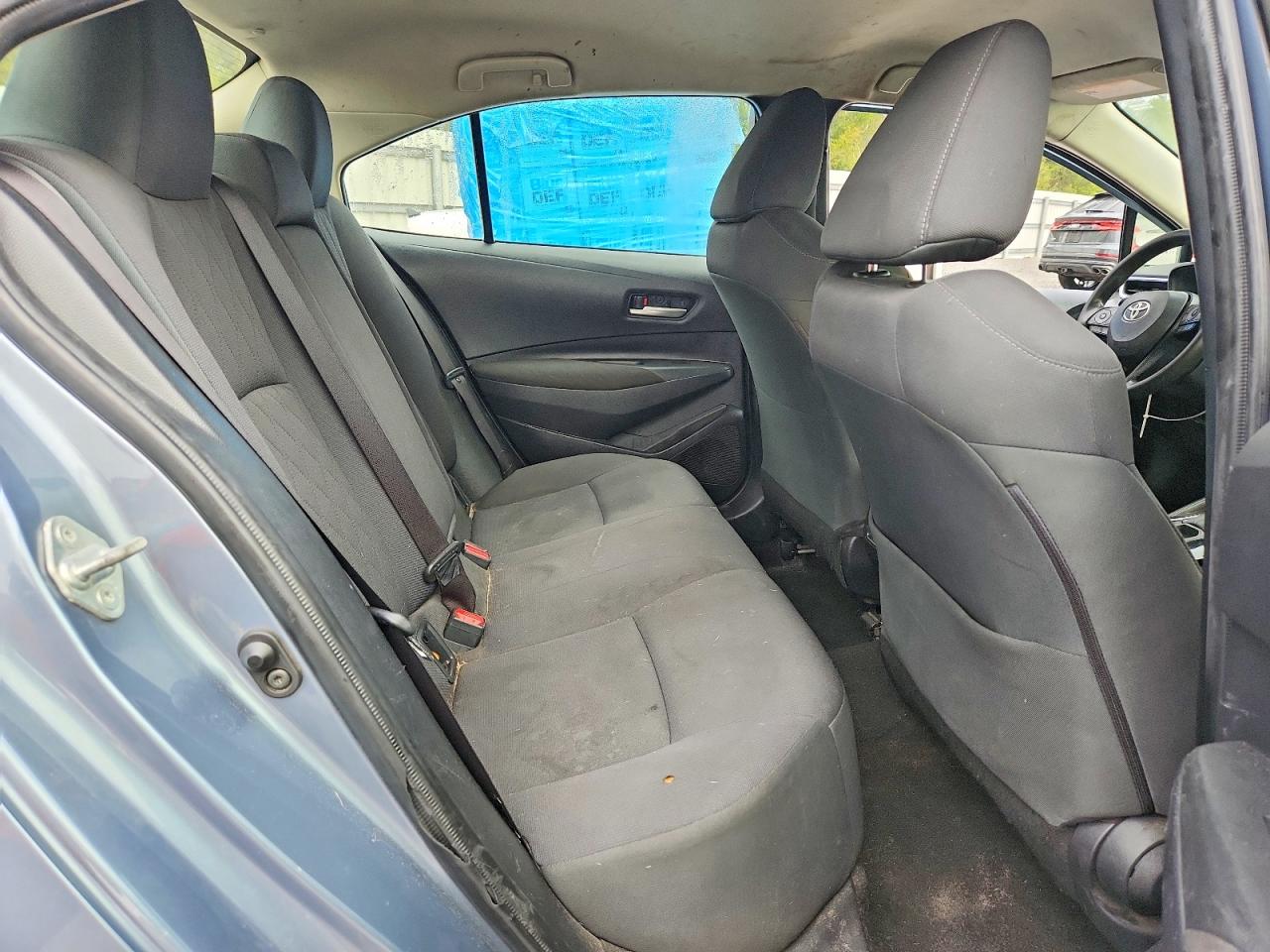 2020 TOYOTA COROLLA LE photo 10