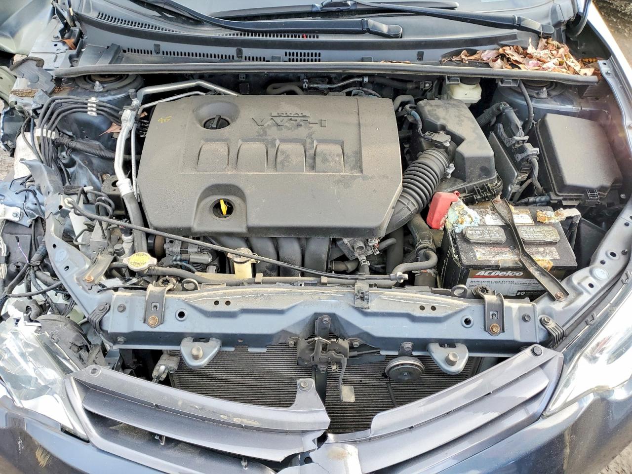2015 TOYOTA COROLLA L photo 11