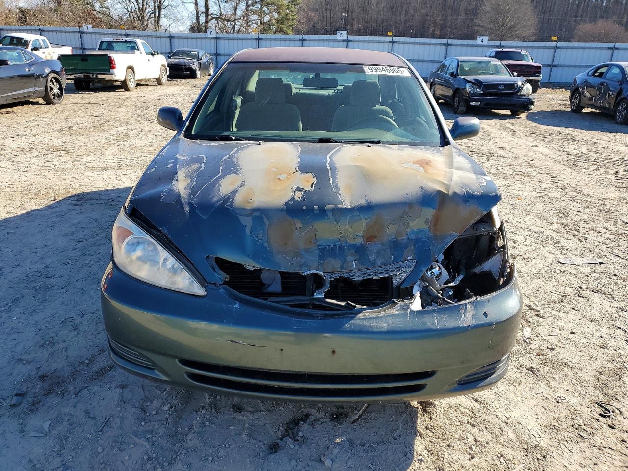 2002 TOYOTA CAMRY LE photo 5