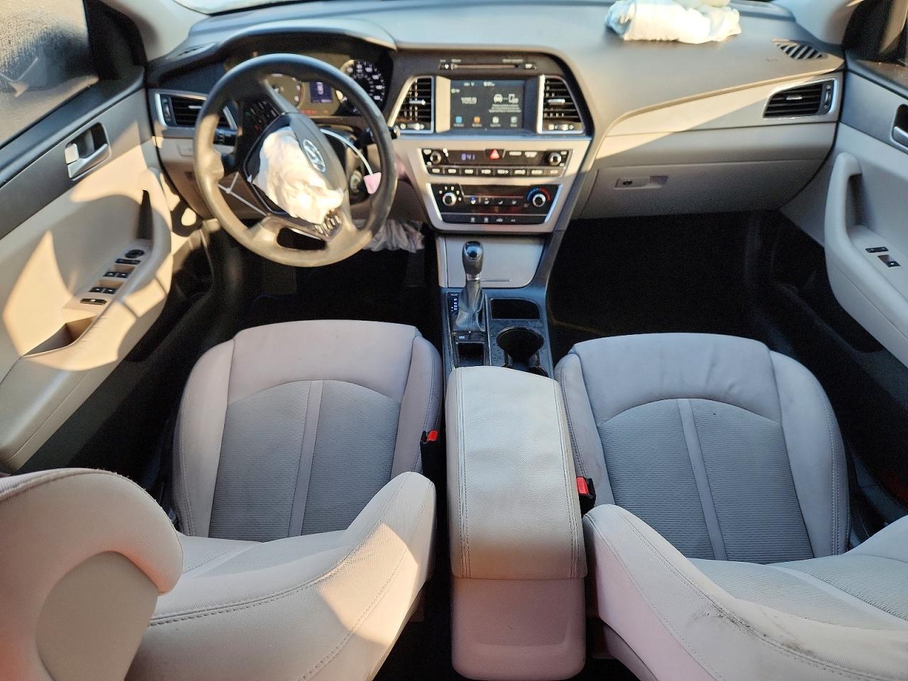 2016 HYUNDAI SONATA SE photo 8