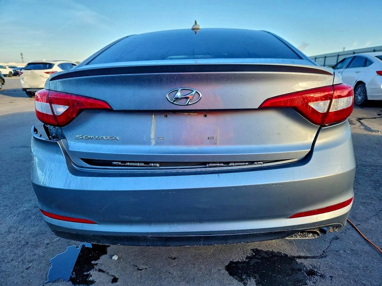 2016 HYUNDAI SONATA SE photo 6