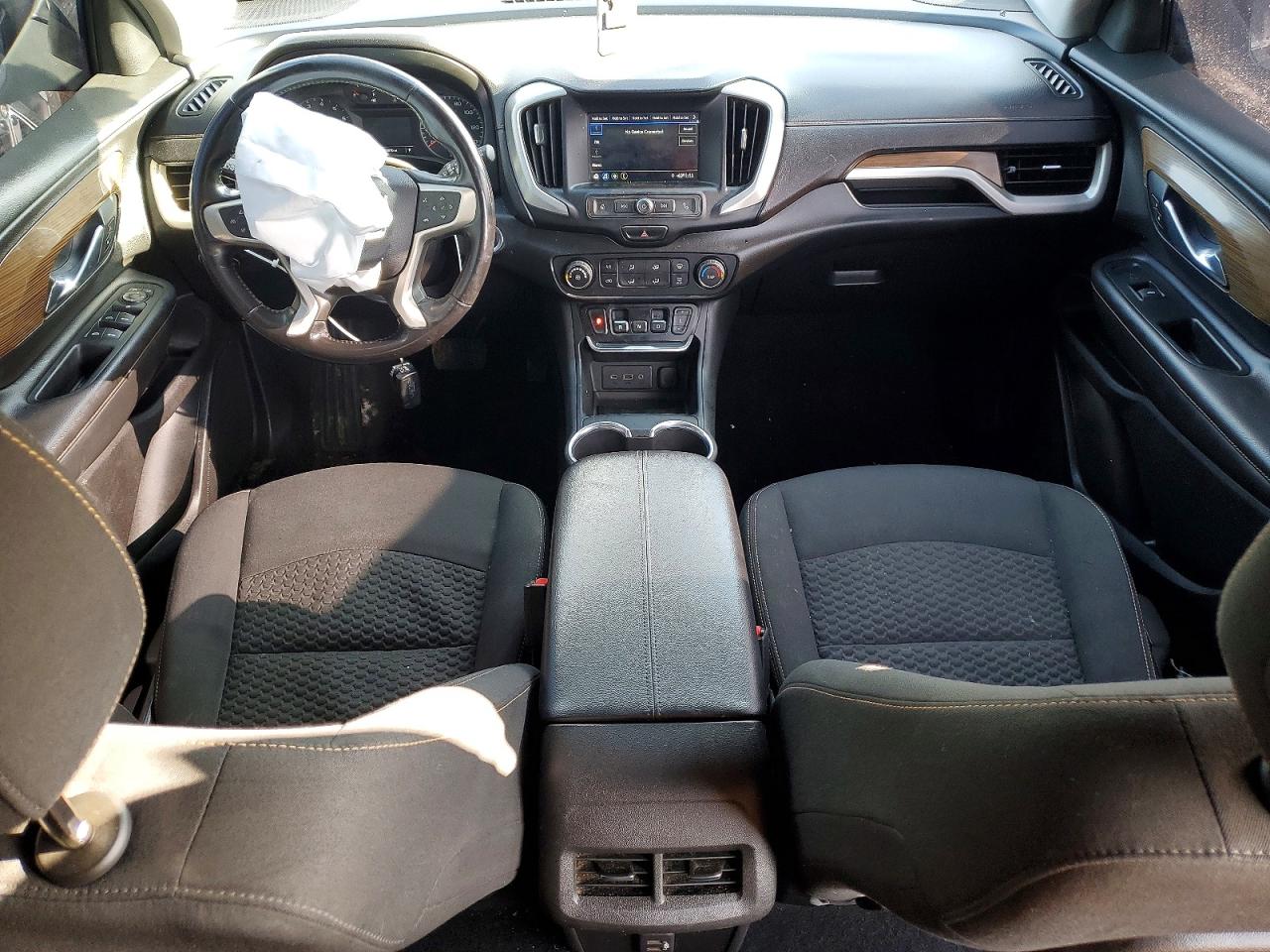 2018 GMC TERRAIN SLE photo 8