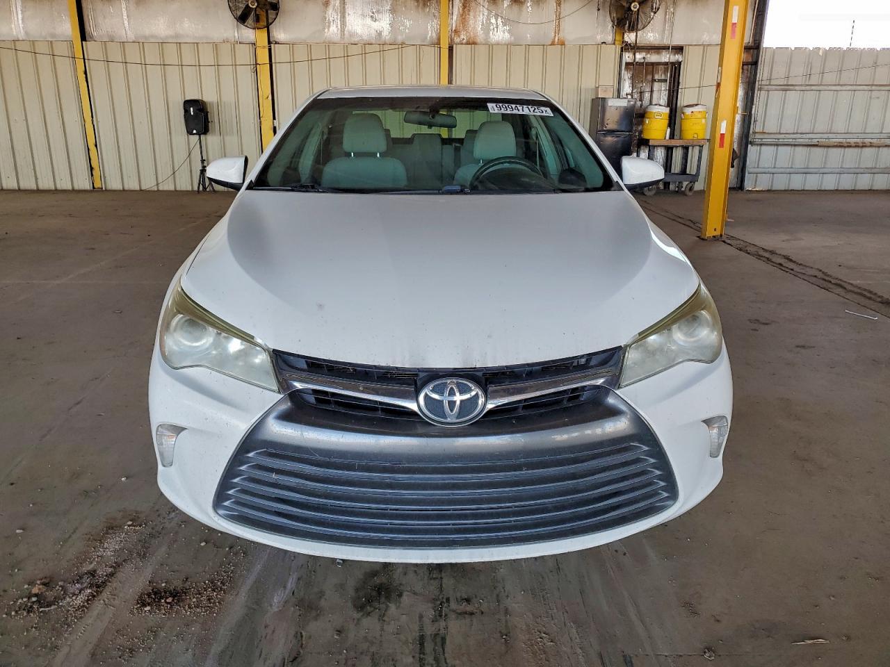 2017 TOYOTA CAMRY LE photo 5