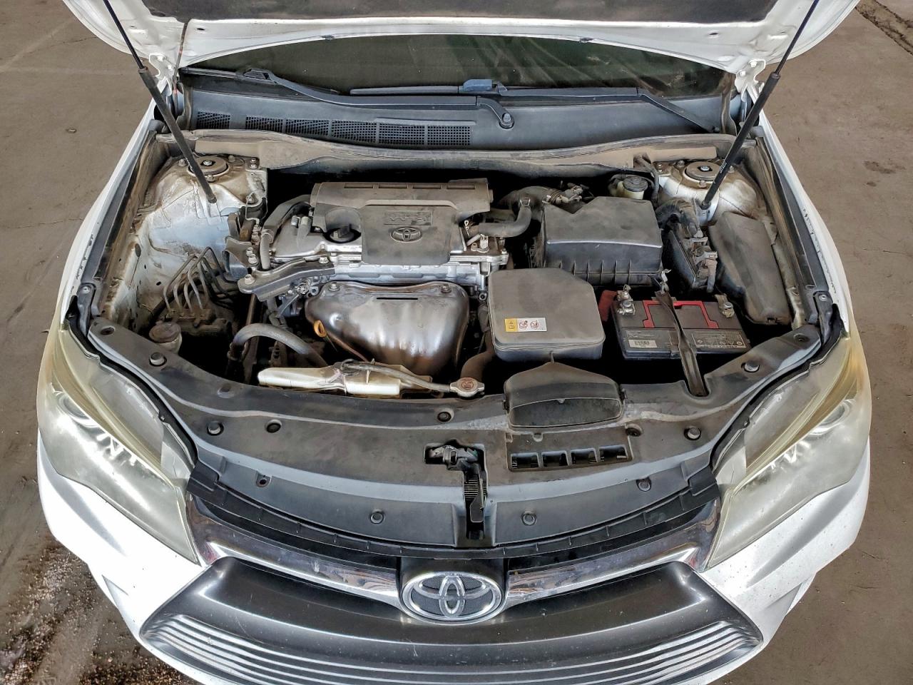 2017 TOYOTA CAMRY LE photo 11