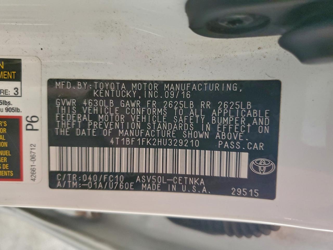 2017 TOYOTA CAMRY LE photo 12