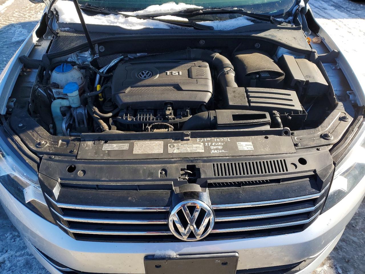 2014 VOLKSWAGEN PASSAT SE photo 11