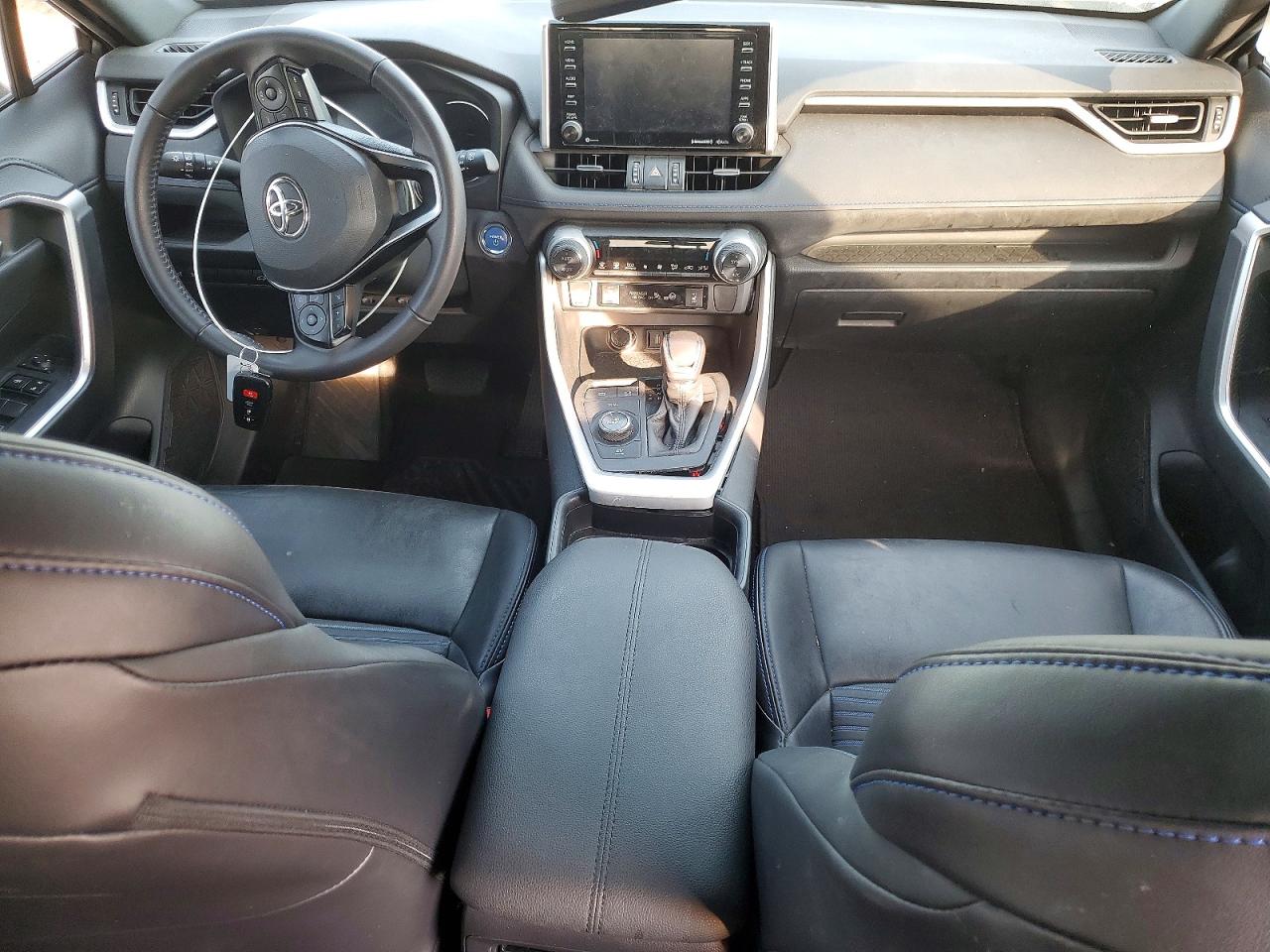 2021 TOYOTA RAV4 XSE photo 8