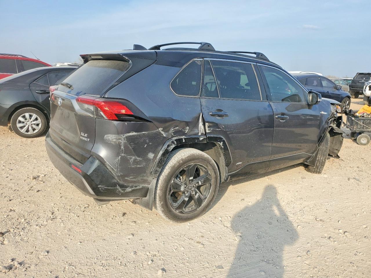 2021 TOYOTA RAV4 XSE photo 3