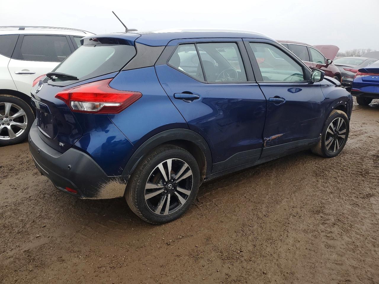 2020 NISSAN KICKS SV photo 3