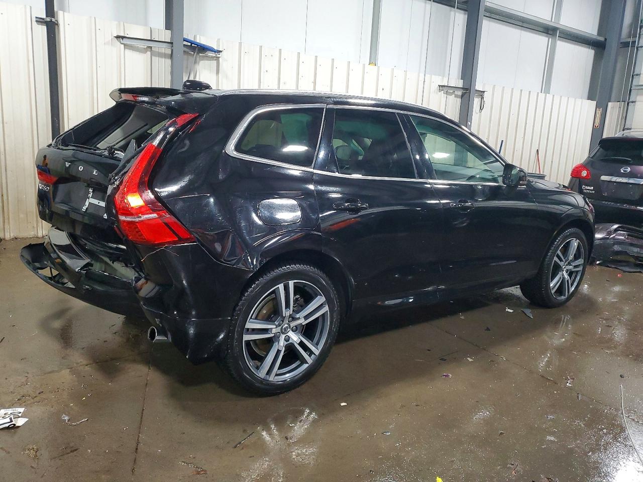 2019 VOLVO XC60 T6 photo 3