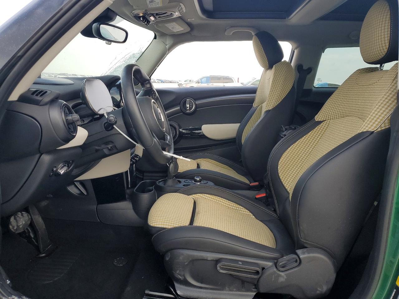 2024 MINI COOPER SE photo 7