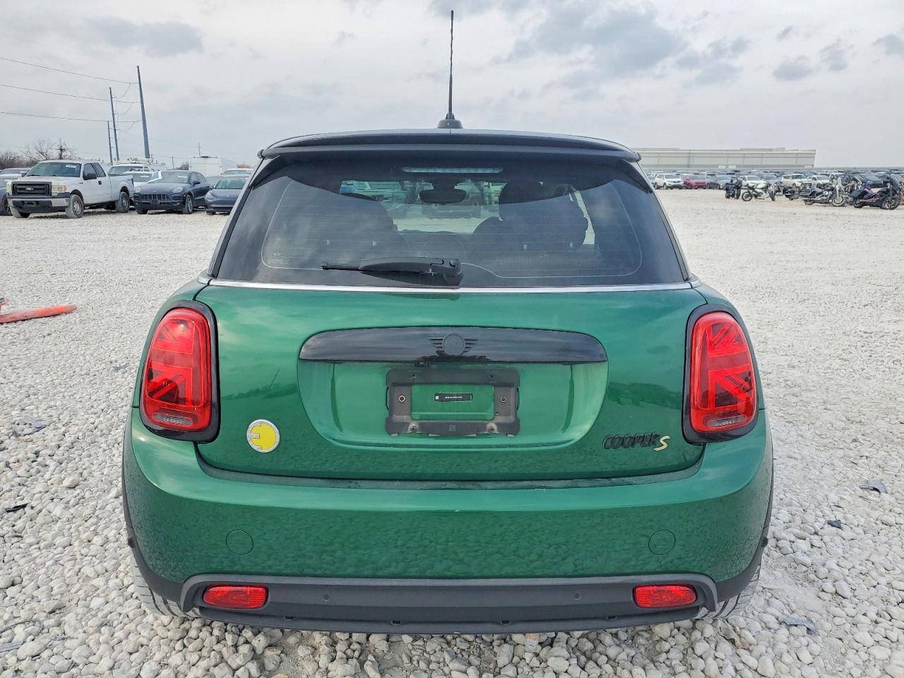 2024 MINI COOPER SE photo 6