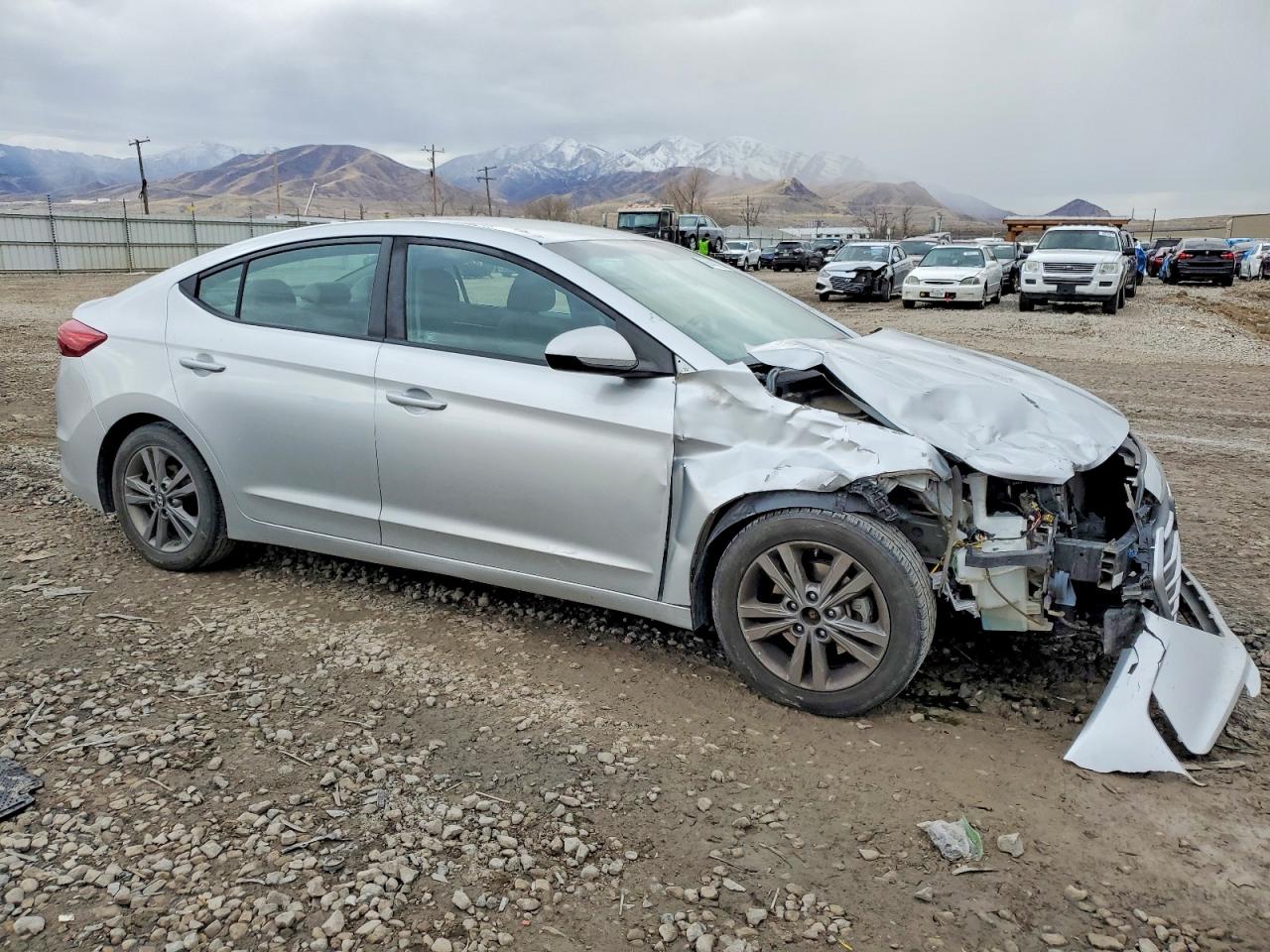 2018 HYUNDAI ELANTRA SEL photo 4