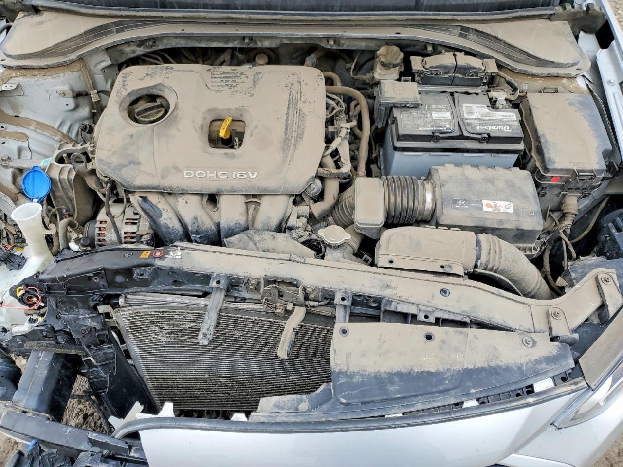 2018 HYUNDAI ELANTRA SEL photo 11