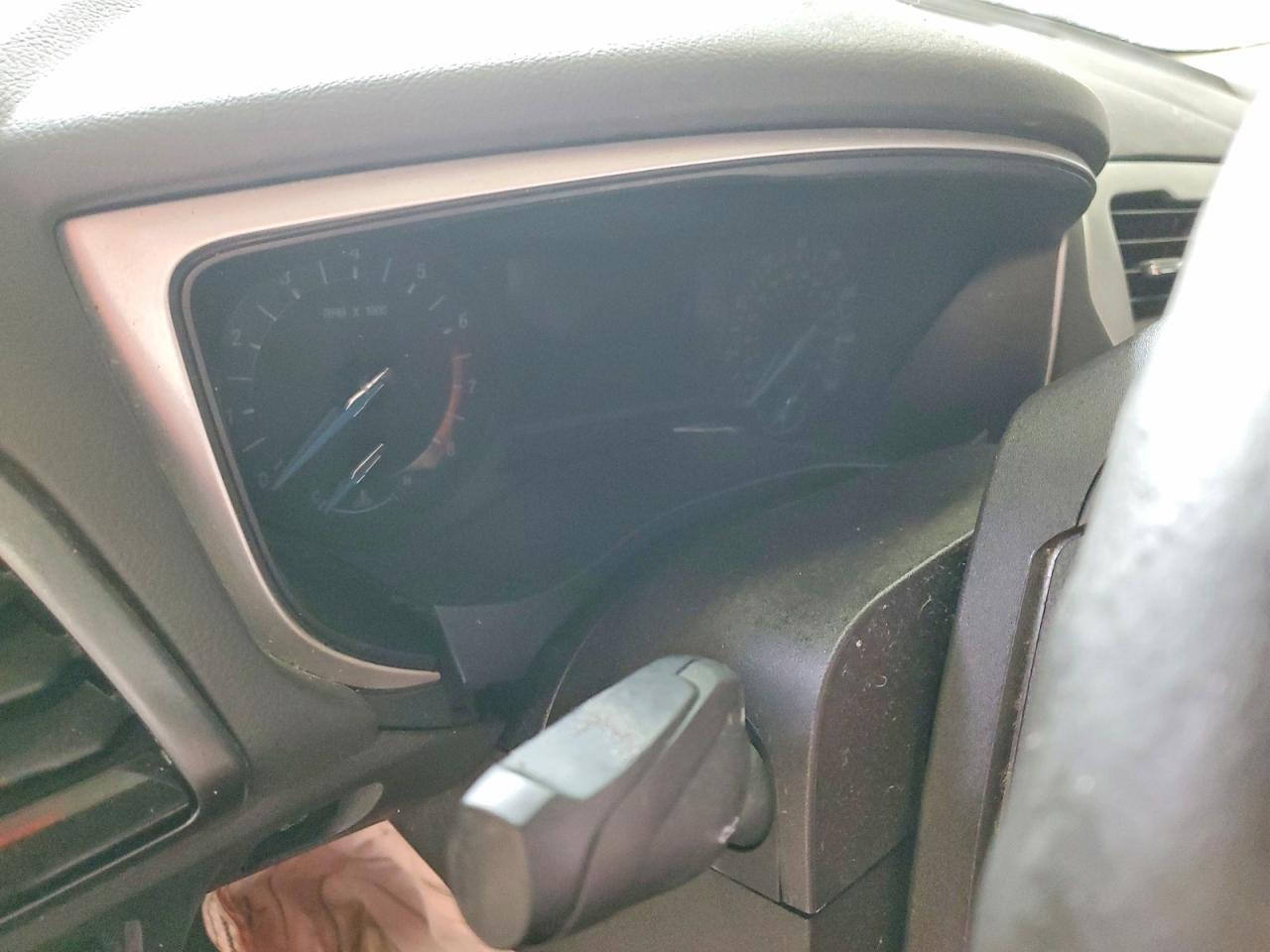 2015 FORD FUSION SE photo 17