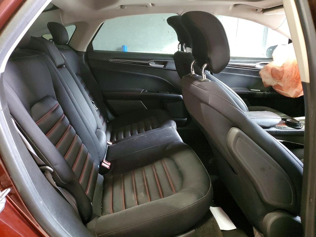 2015 FORD FUSION SE photo 19