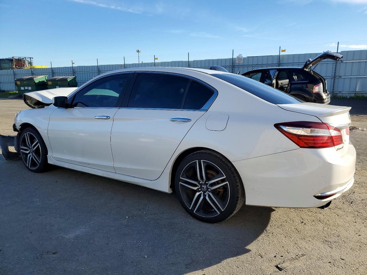 2016 HONDA ACCORD SPORT photo 2