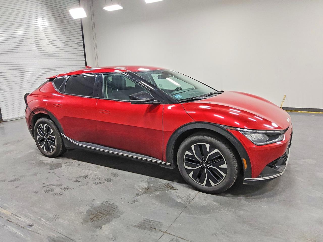 2023 KIA EV6 LIGHT photo 4