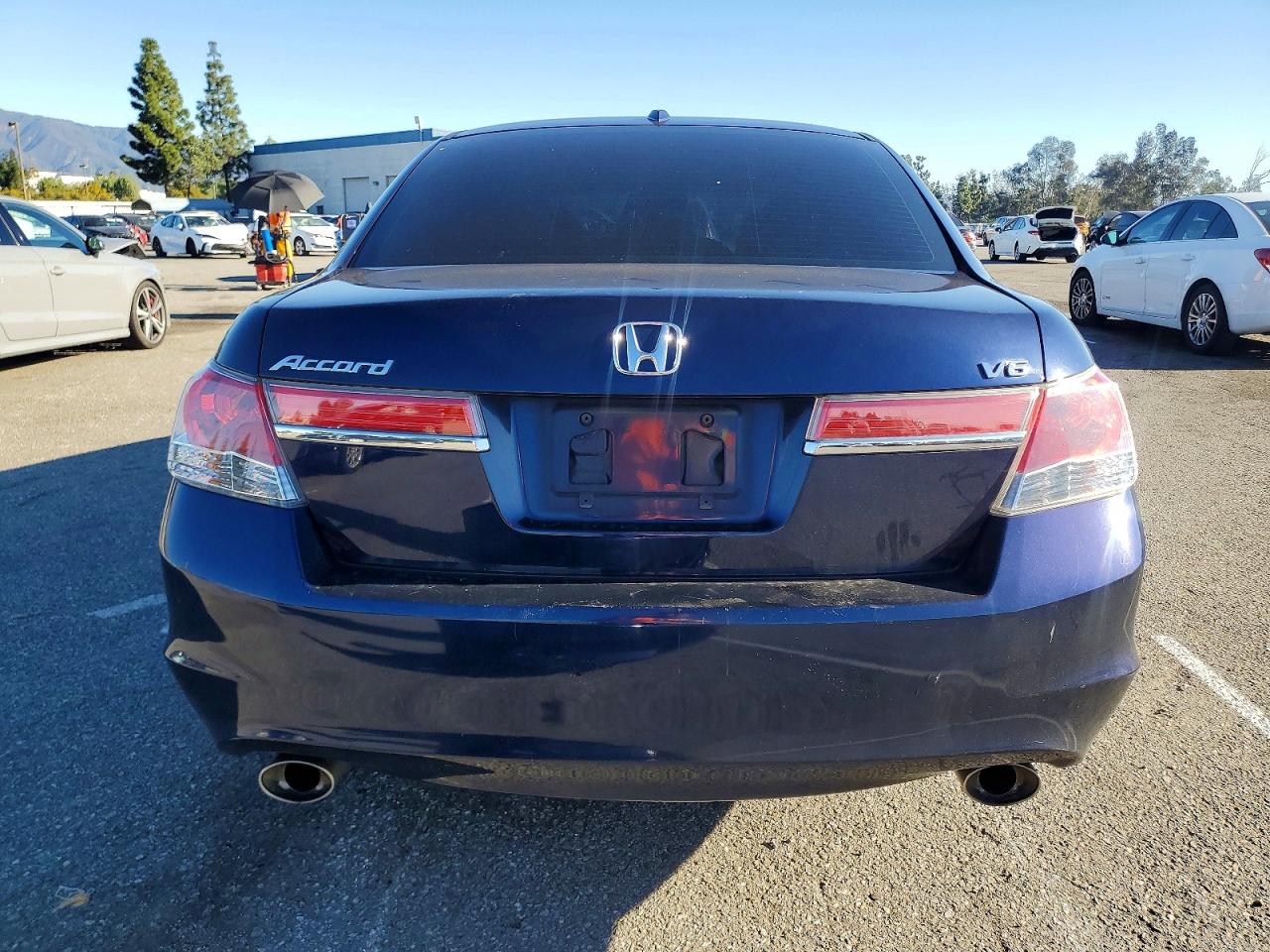 2011 HONDA ACCORD EXL photo 6