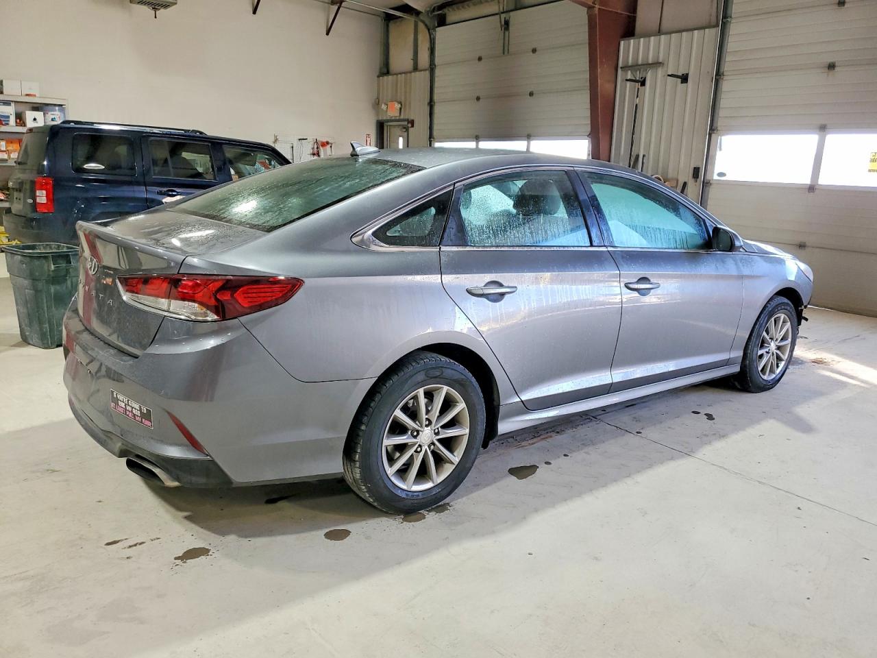 2018 HYUNDAI SONATA SE photo 3