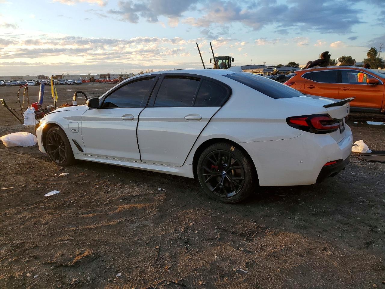 2023 BMW 530E photo 2
