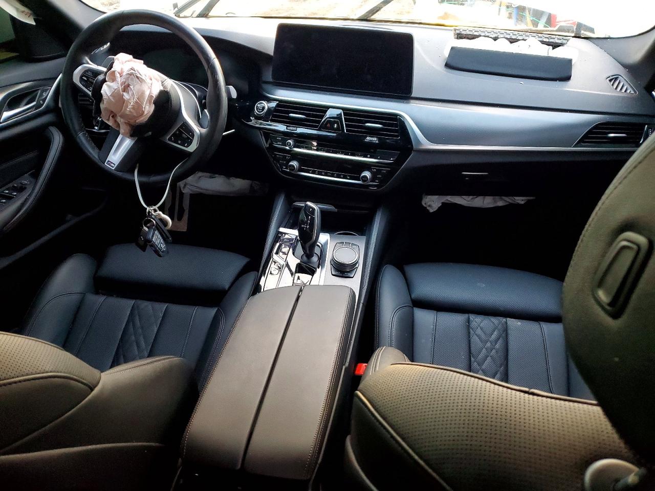 2023 BMW 530E photo 8