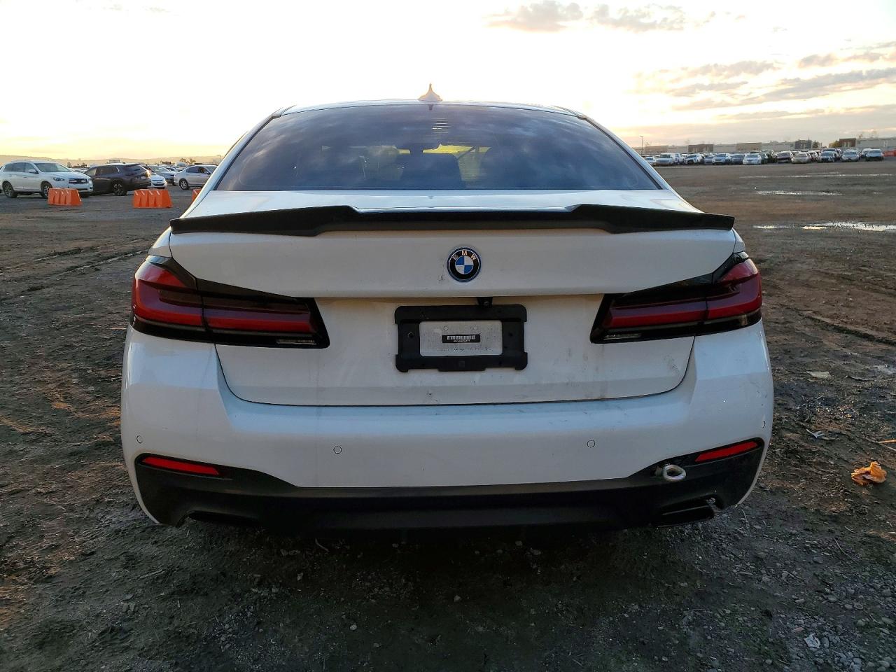 2023 BMW 530E photo 6