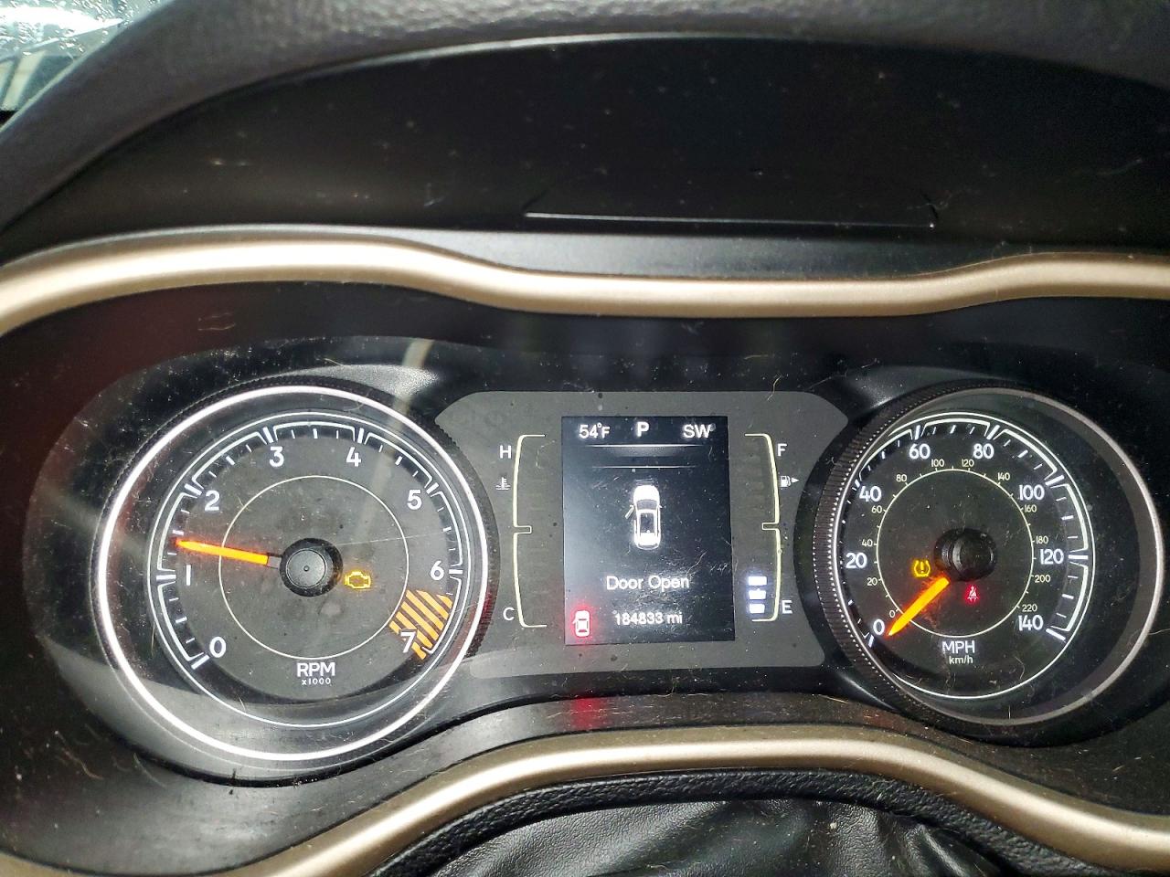 2015 JEEP CHEROKEE LATITUDE photo 9