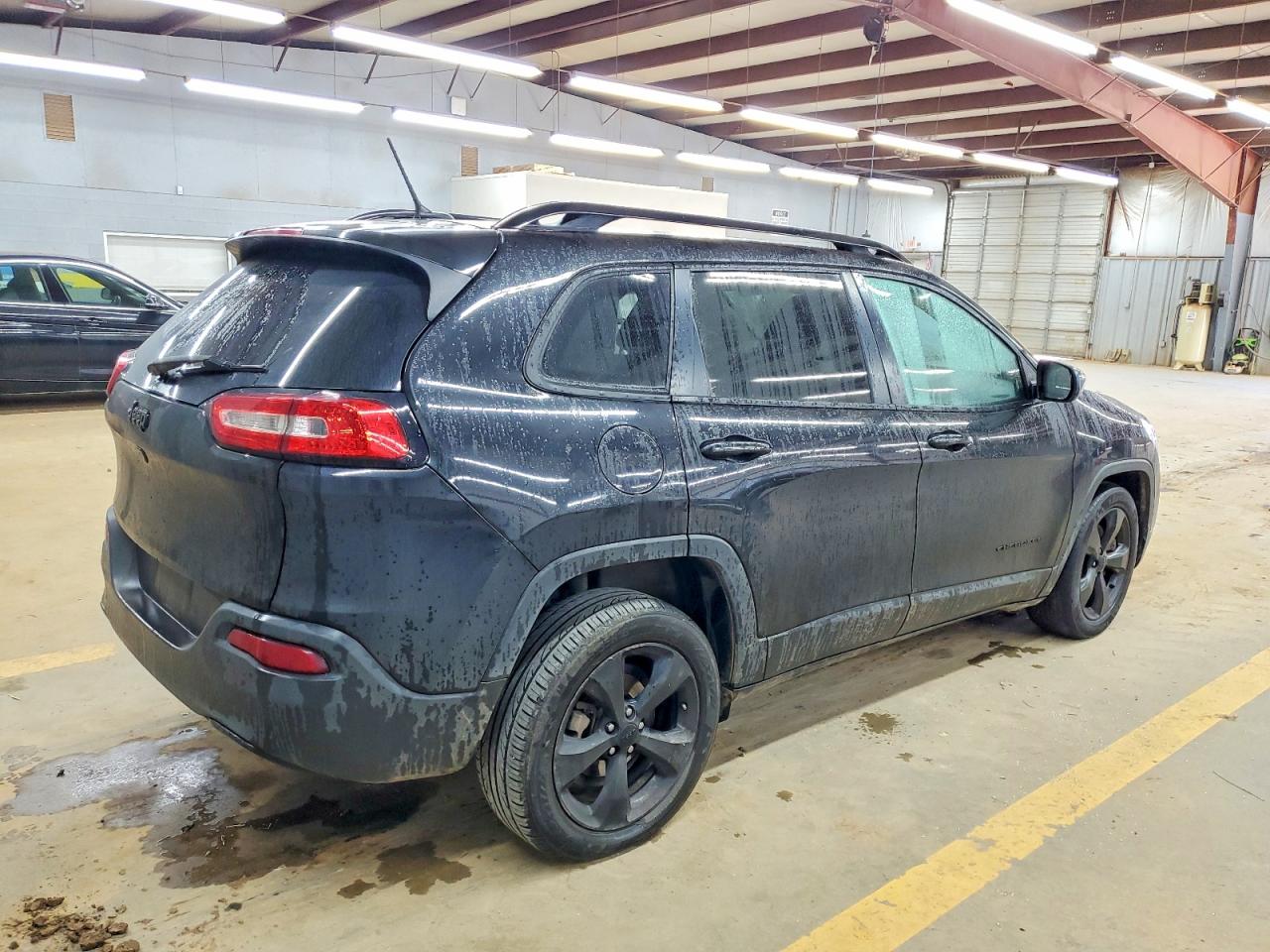 2015 JEEP CHEROKEE LATITUDE photo 3
