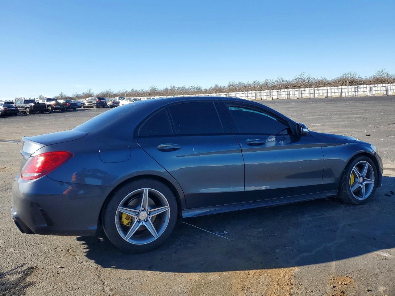 2015 MERCEDES-BENZ C 300 photo 3