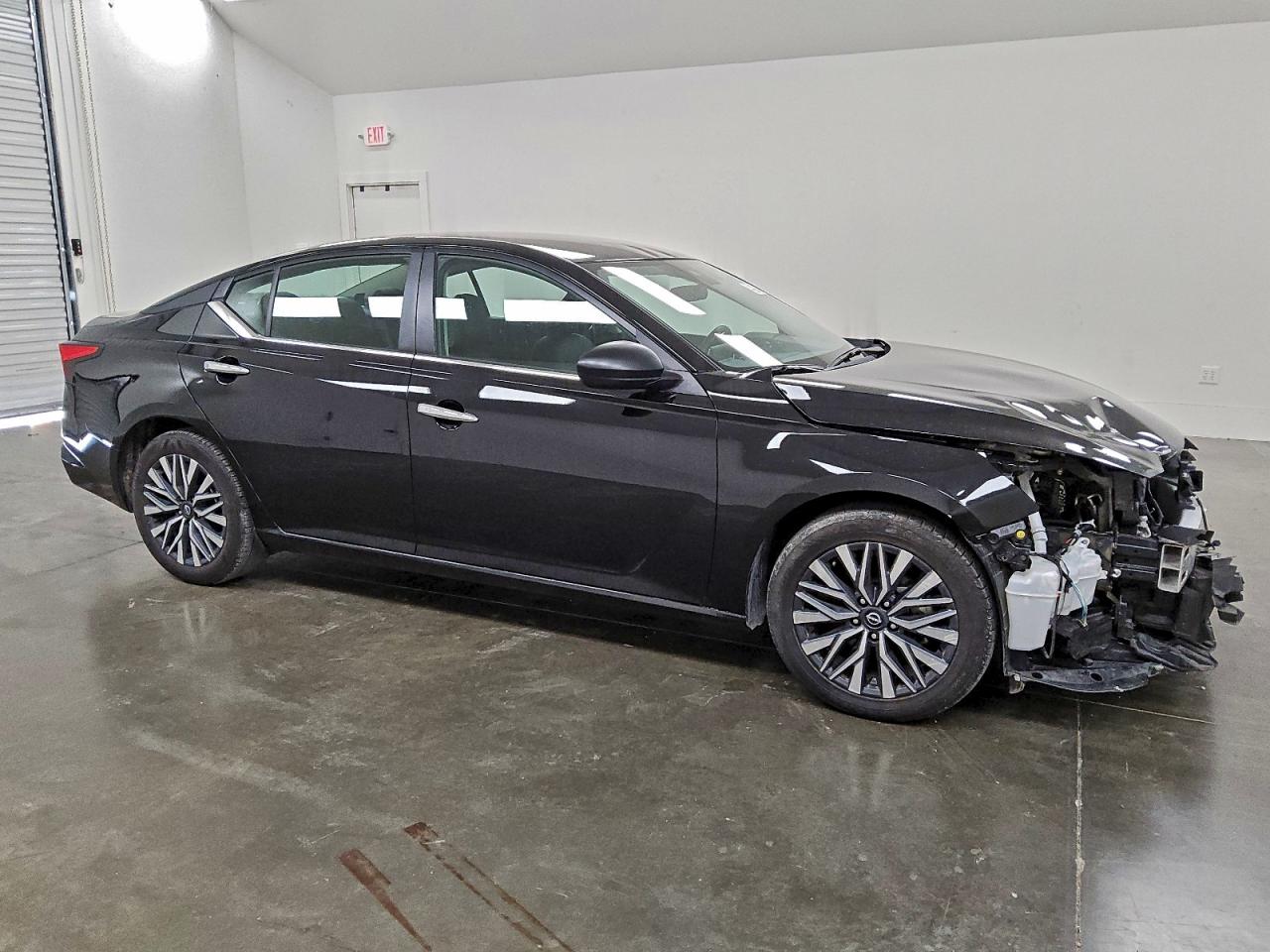 2025 NISSAN ALTIMA SV photo 4