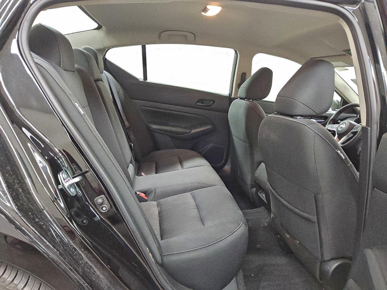 2025 NISSAN ALTIMA SV photo 10
