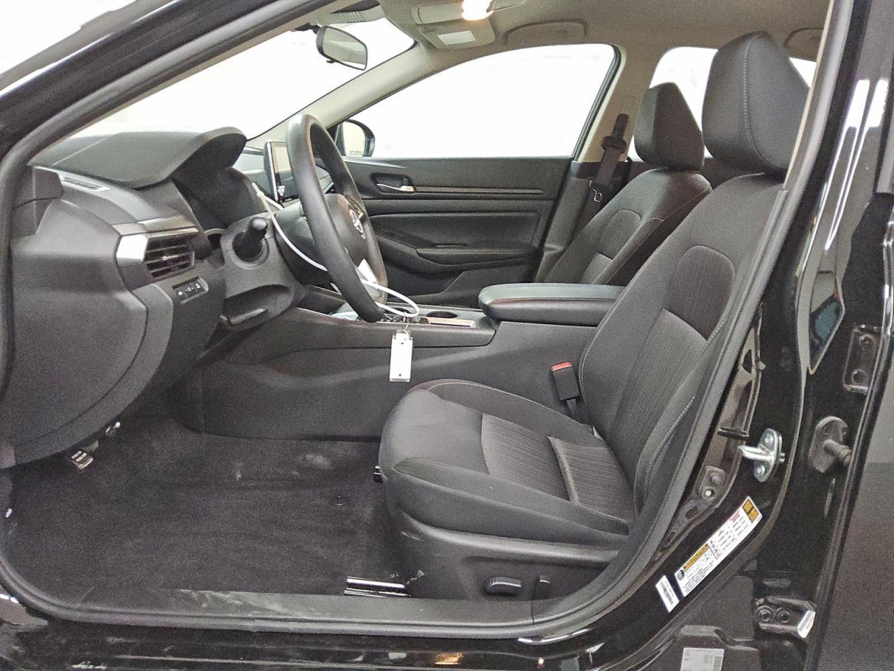2025 NISSAN ALTIMA SV photo 7