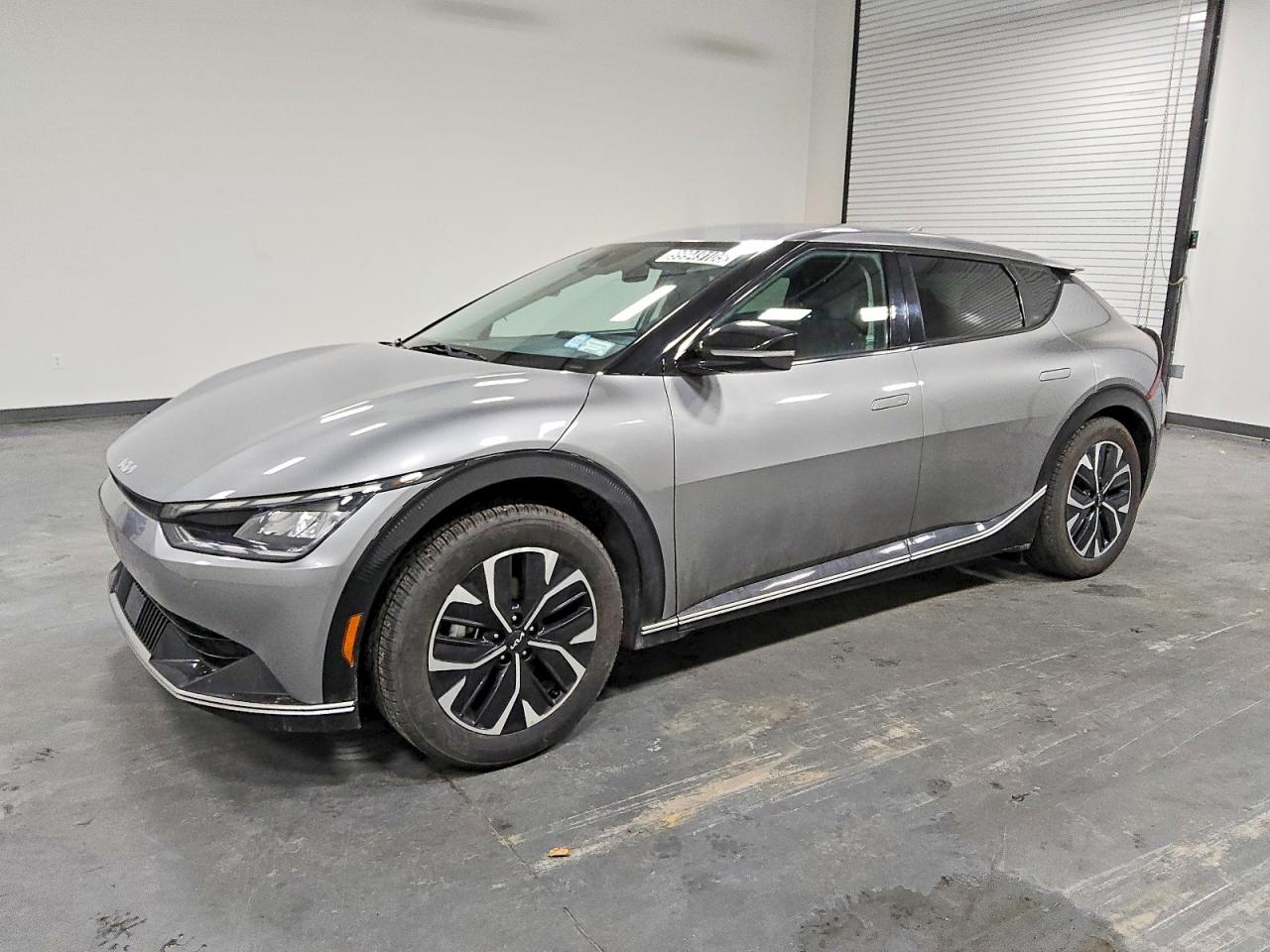 2023 KIA EV6