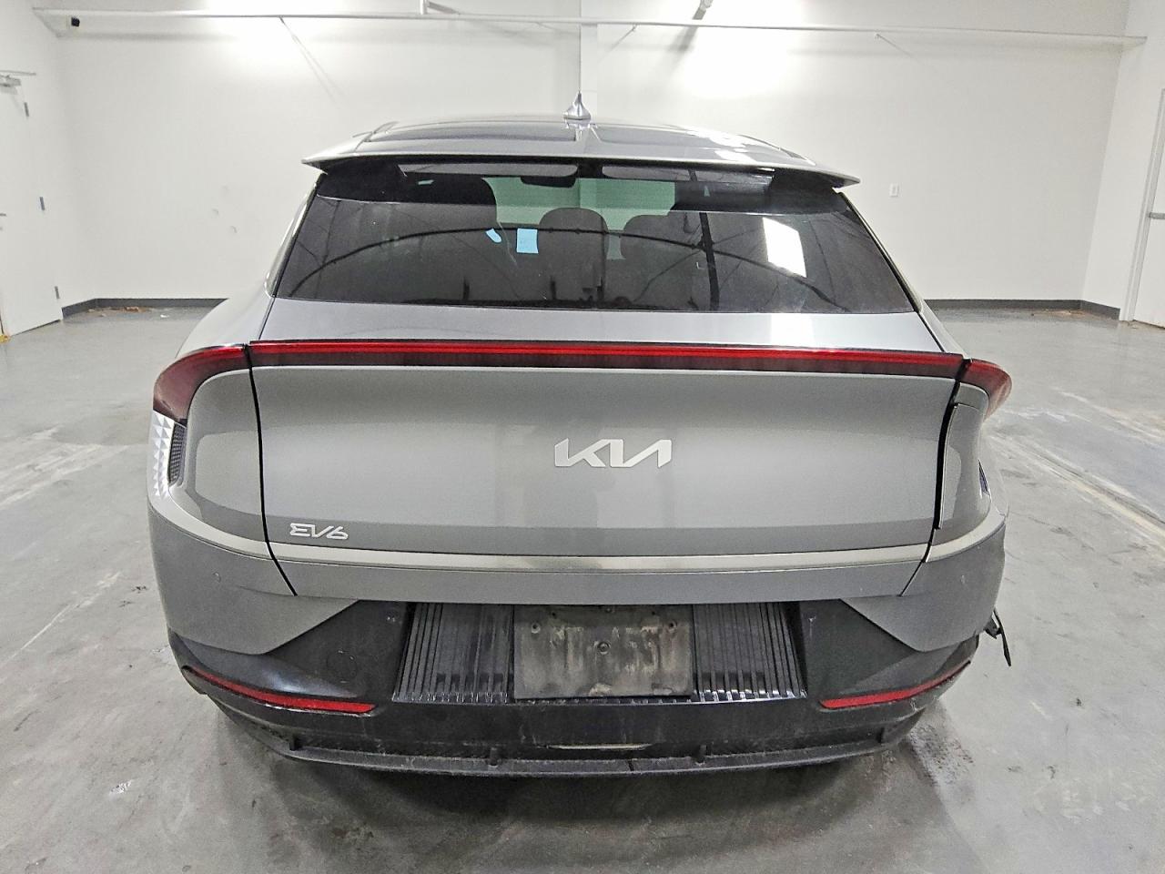 2023 KIA EV6 LIGHT photo 6