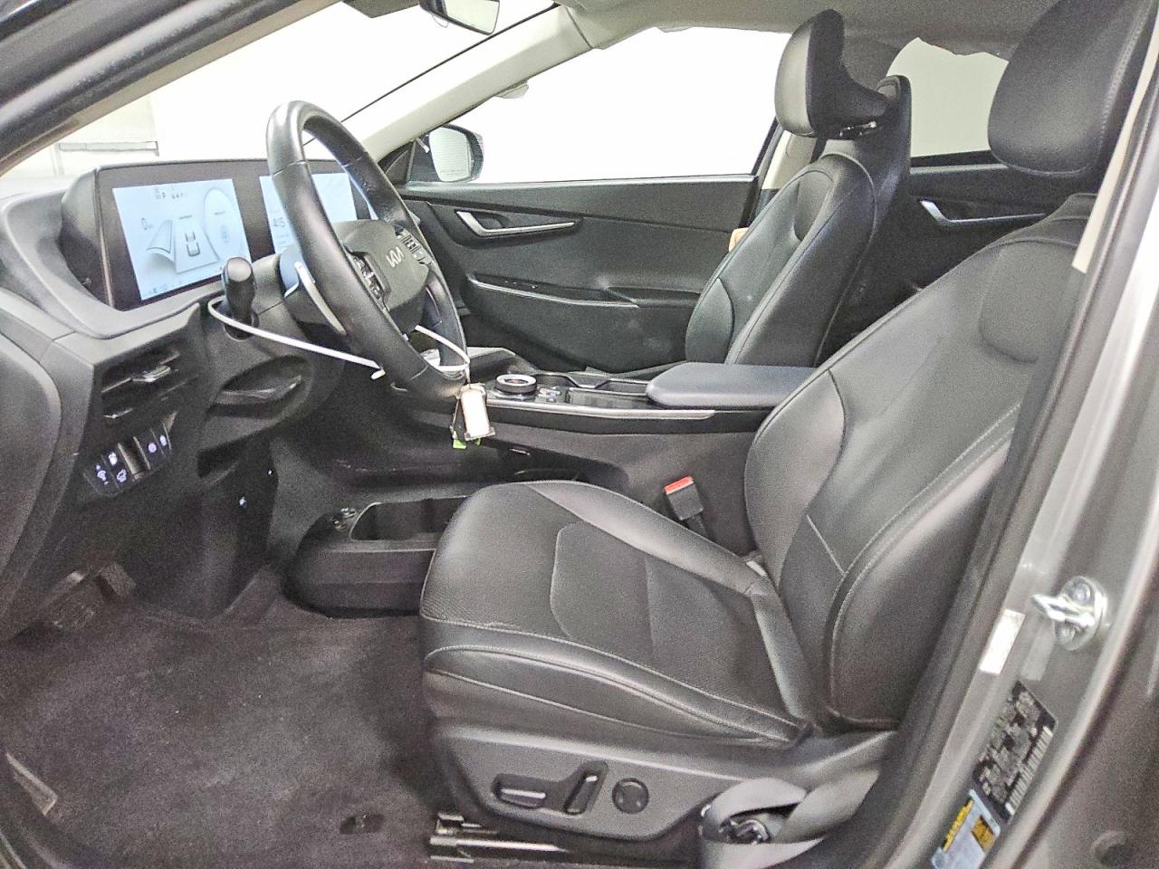 2023 KIA EV6 LIGHT photo 7