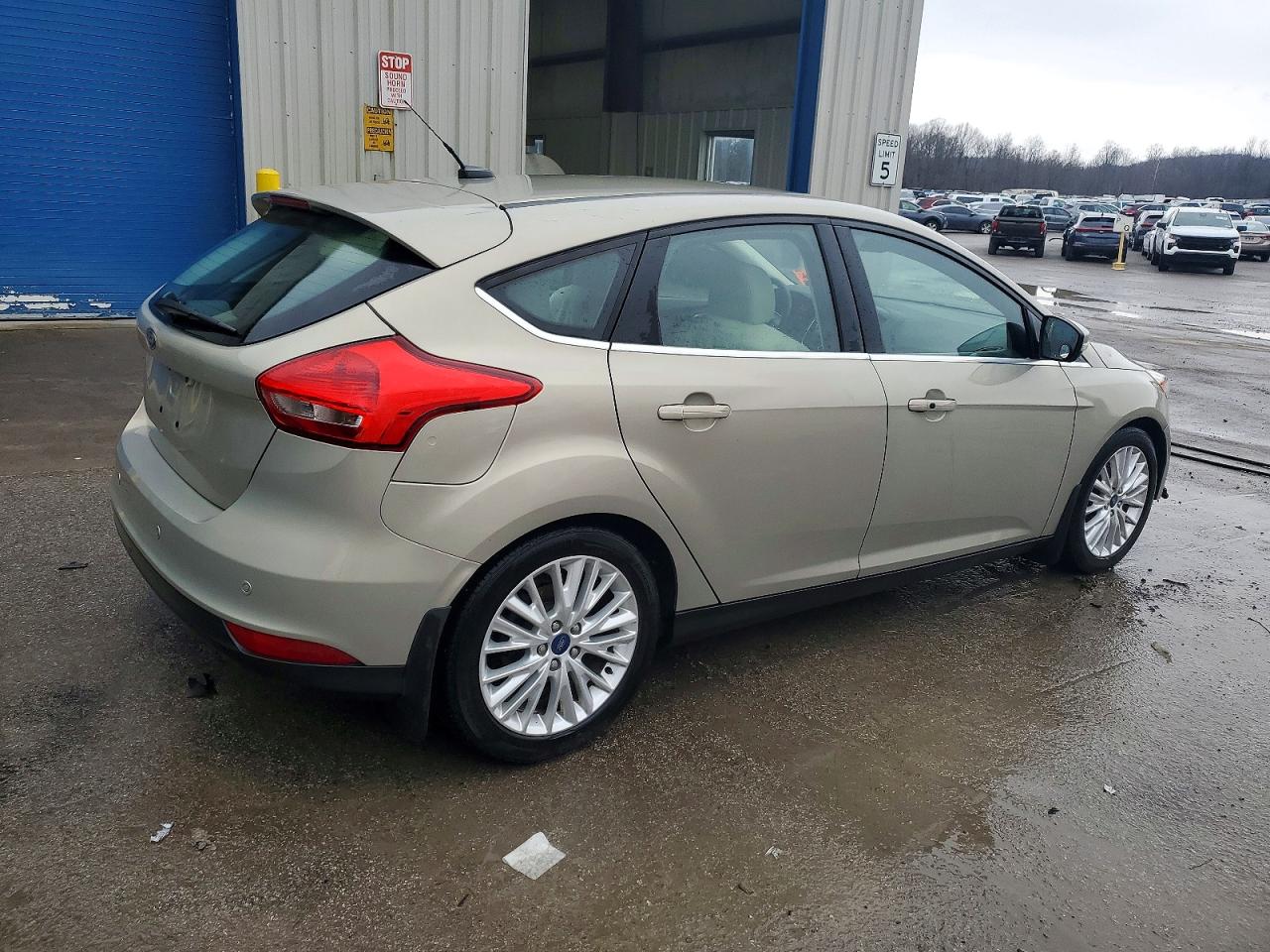 2015 FORD FOCUS TITANIUM photo 5