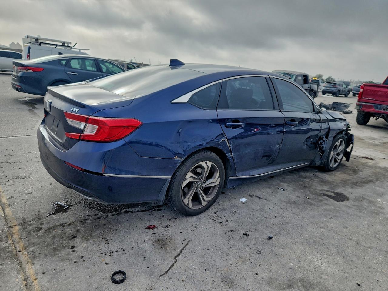 2018 HONDA ACCORD EXL photo 3