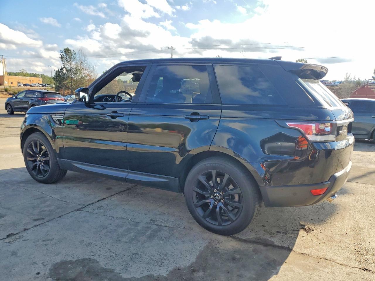 2017 LAND ROVER RANGE ROVER SPORT HSE photo 2