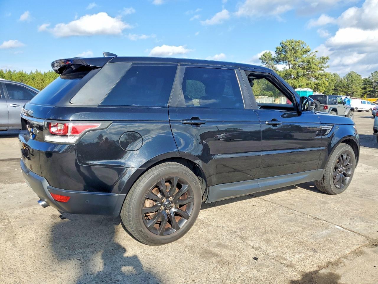2017 LAND ROVER RANGE ROVER SPORT HSE photo 3